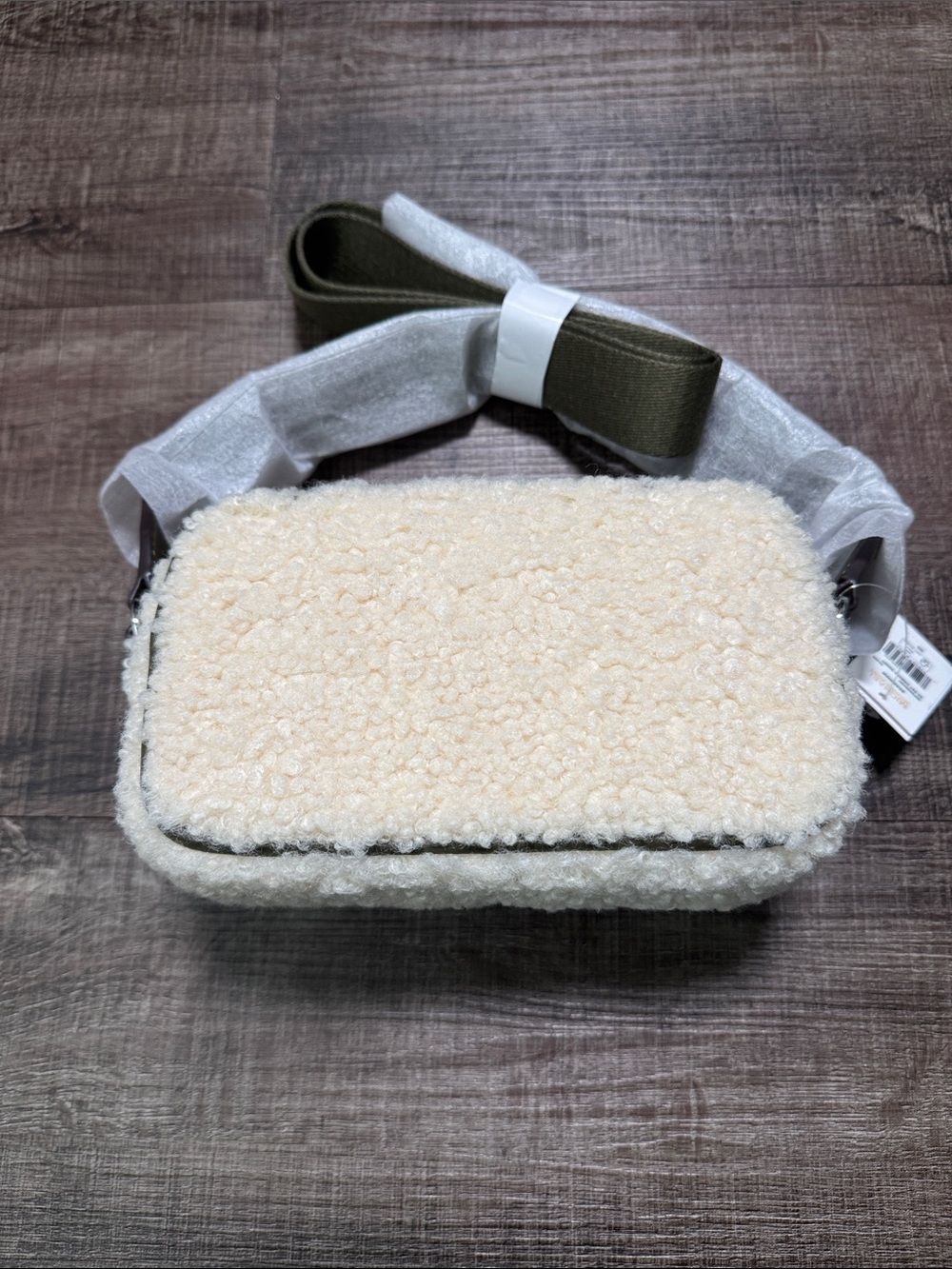 Michael Kors Bradshaw Extra-Small Faux Shearling Camera Crossbody Bag NWT - Picture 6 of 7